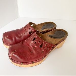 Indigo Clark’s Mules Clogs Red Laser Cut Size 8